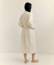 Load image into Gallery viewer, sulis bath robe IVORY

