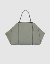 Load image into Gallery viewer, the escape tote SAGE / BLUSH
