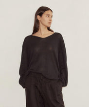 Load image into Gallery viewer, loose long sleeve knitted top BLACK
