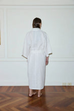 Load image into Gallery viewer, 02 robe LINEN STORY STRIPE
