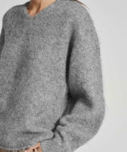 Load image into Gallery viewer, alexandra knit GREY MARLE
