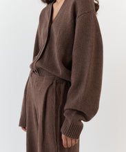 Load image into Gallery viewer, the cardigan knit SQUIRREL
