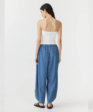 Load image into Gallery viewer, denim split hem pant
