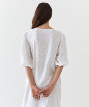 Load image into Gallery viewer, the away dress FLORAL DOT PRINT

