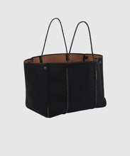 Load image into Gallery viewer, the escape tote BLACK / SADDLE
