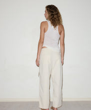 Load image into Gallery viewer, knit tank OFF WHITE
