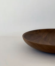Load image into Gallery viewer, large dish WALNUT
