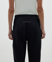 Load image into Gallery viewer, stretch twill tapered pant BLACK
